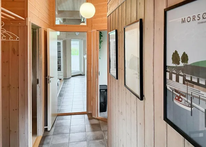 Casa vacanze 3 Bedroom Stunning In Hovborg