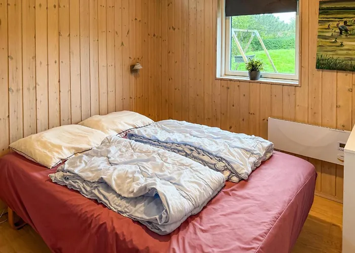 3 Bedroom Stunning In Hovborg